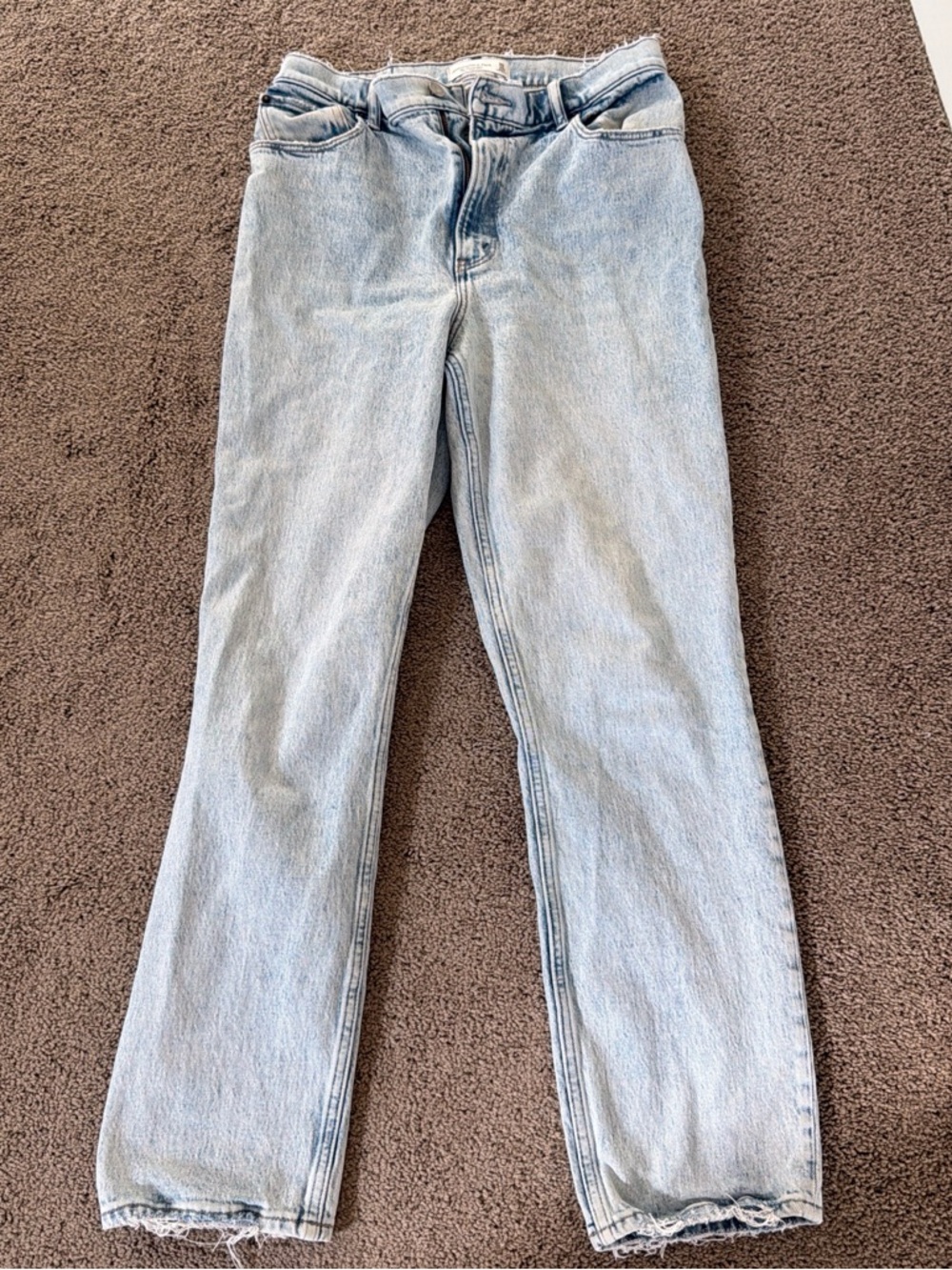 Abercrombie and Fitch 90’s straight ultra high-rise jeans size 30R